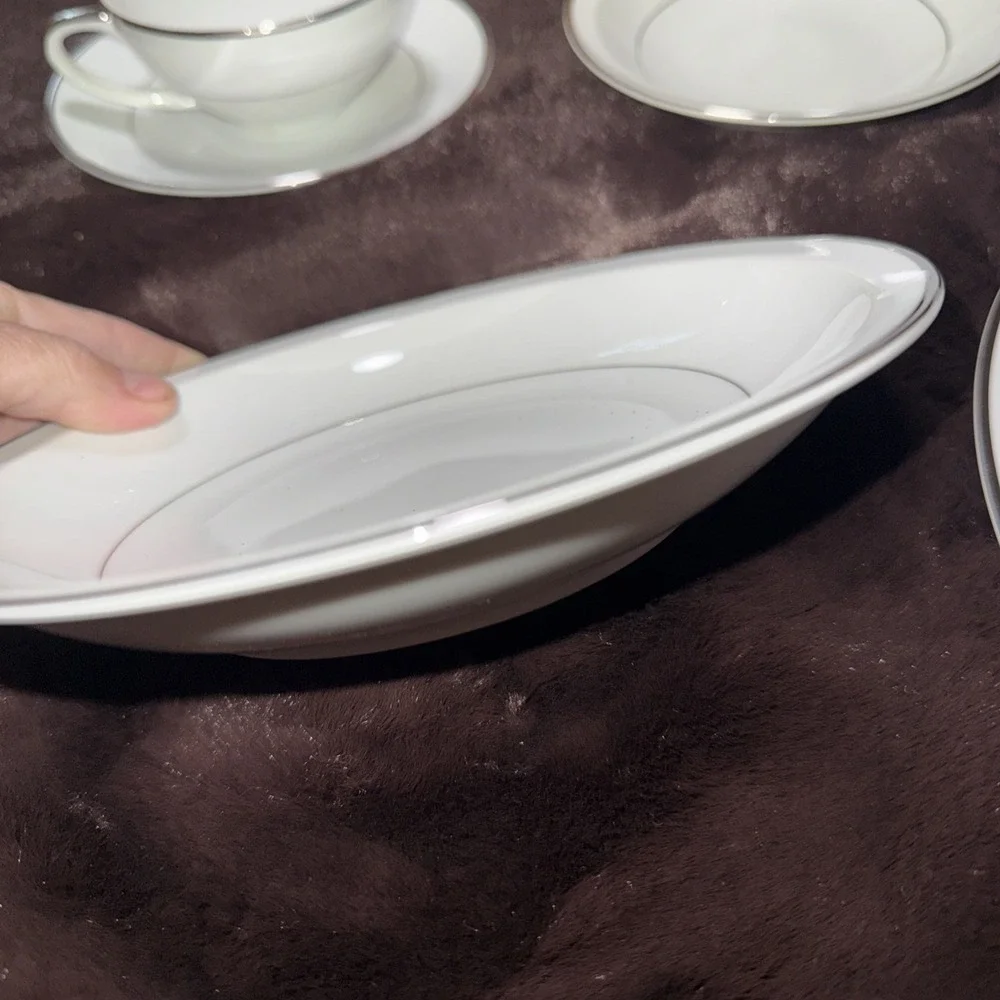 Celebrity Fine China‎ Wedding Band Dinner Set For 4, 1950s Vintage Dish Set 24
